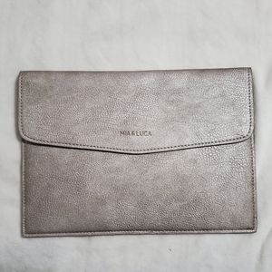 🔵  2/$25 Mia & Luca sleeve 🔵